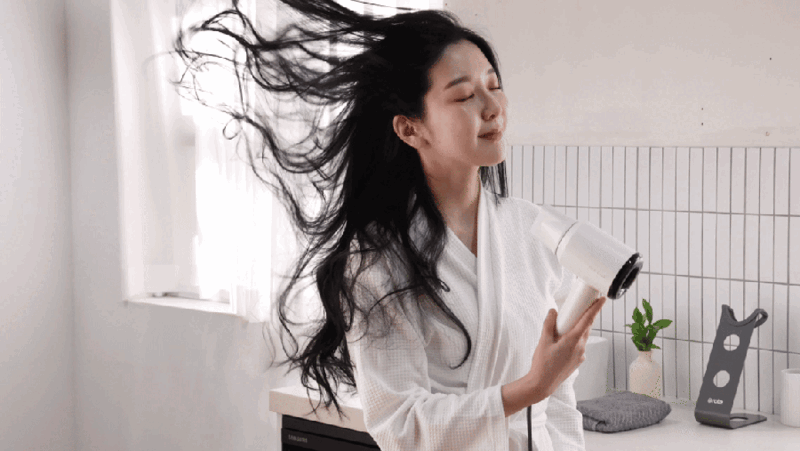 [리앤쿡] 퀵 스타일링 아이론 브러쉬+스트롱 BLDC 1600W 저소음 헤어드라이기 APPY-CB798H / LNKD-9960W 상세 이미지 9